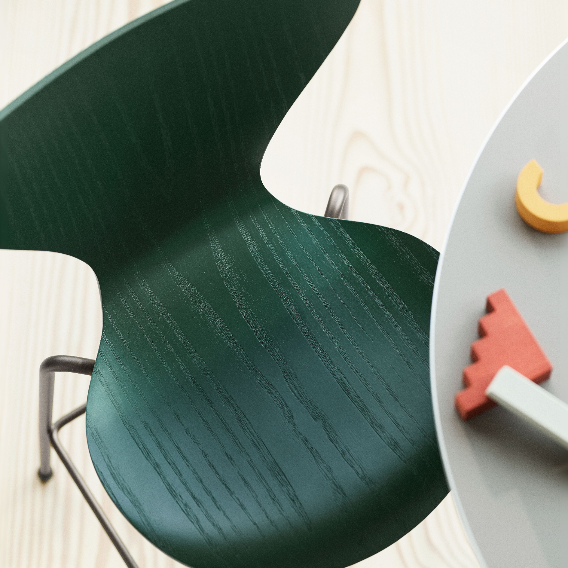 Series 7 Junior Chair